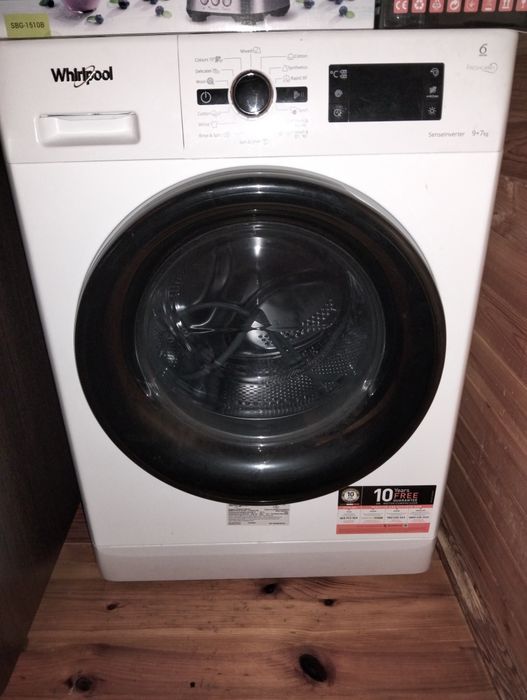 Продам стиралюну машинку Вирпул на 9 кг