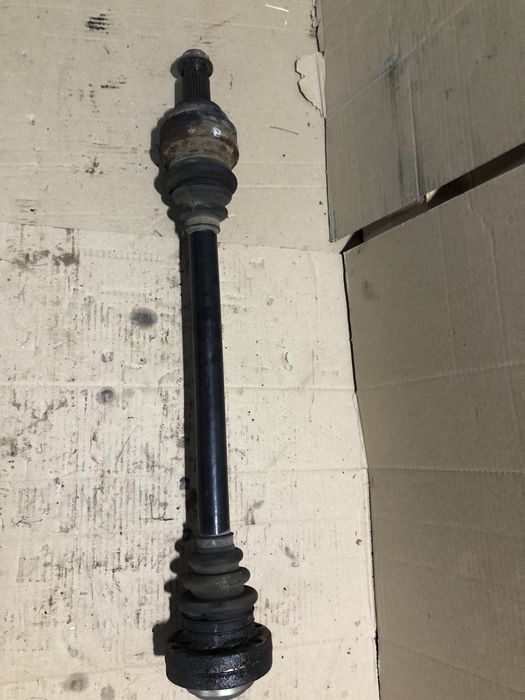 Полуось левый правый задний bmw e60/е61 7521131 оригинал