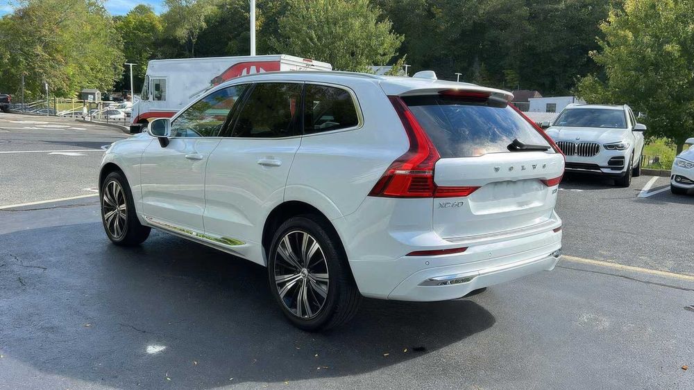 Volvo XC60 B5 Inscription      2022