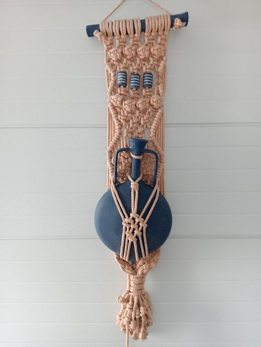 Peça decorativa em macramé