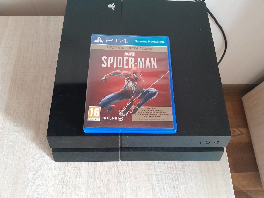 Продам Play Station 4 PRO 1 TB