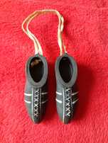 Korki buty sportowe gumowe ozdoba PRL