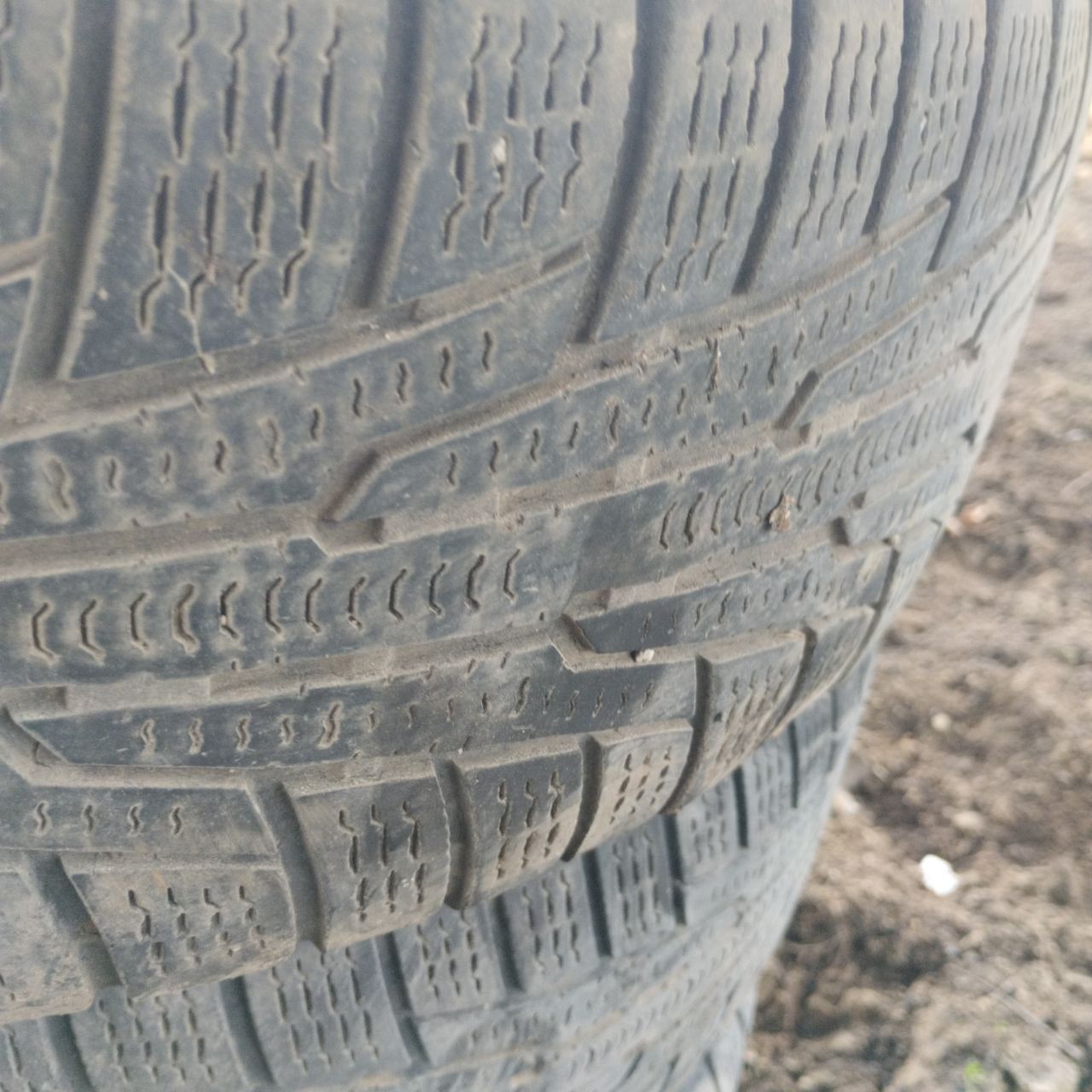 Резина зимняя Nokian 185/65 R15