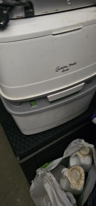 Sprzedam używaną toaletę przenośna firmy Thetford