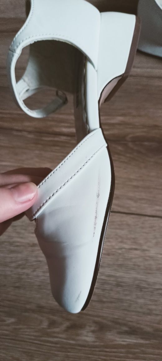 Buty komunijne, białe buty komunijne dla dziewczynek rozmiar 32