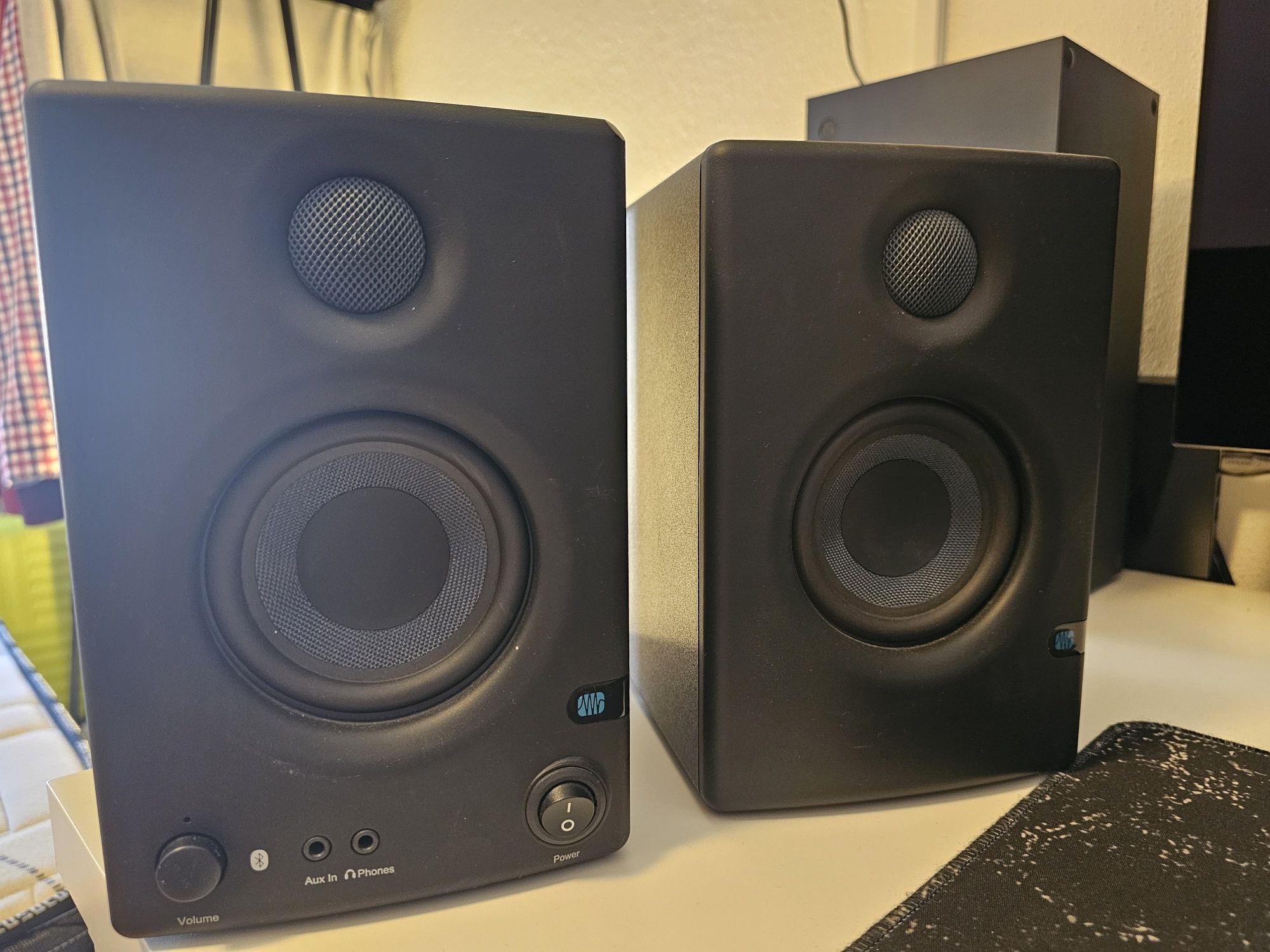 PreSonus Eris E3.5-BT Active Studio Monitors with Bluetooth