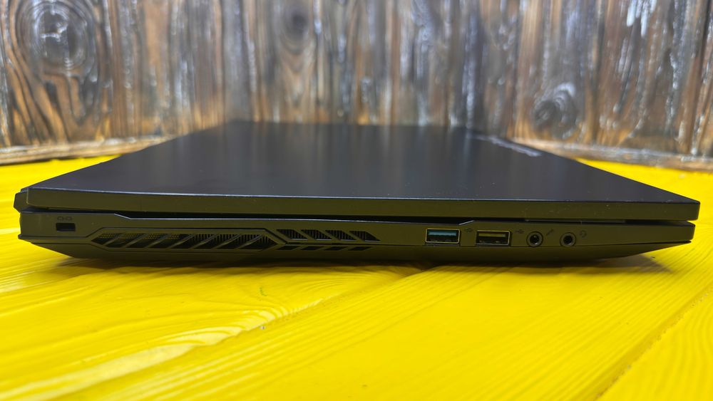 Надійний Геймерський Ноутбук Clevo NH77DC /i7-10750H/GTX 1660 TI 6 GB