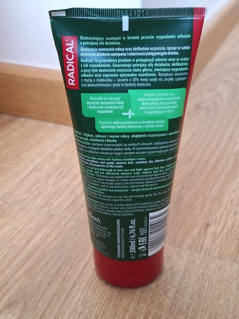 Radical Farmona, szampon do włosów w kremie, wzmacniający 200 ml. Nowy
