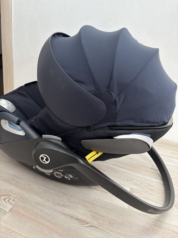 Автокрісло Cybex Cloud Z i-size (до року) + база