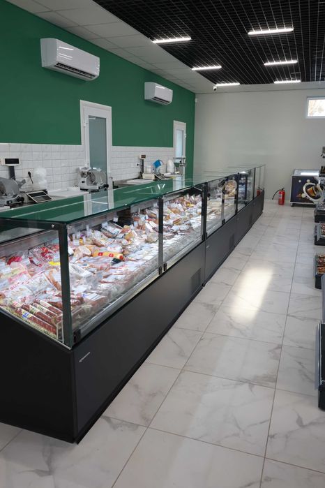 Гастрономічна вітрина в магазин, регали в наявності, колір графіт