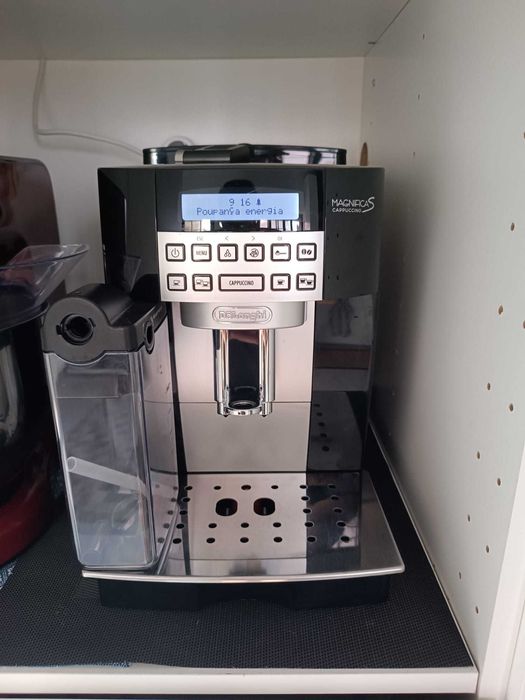 Máquina de Café De'Longhi Magnifica S ECAM22.360.