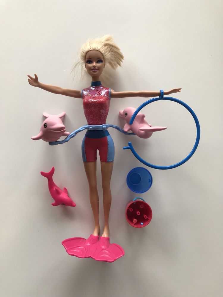 Barbie Trenerka Delfinów Mattel