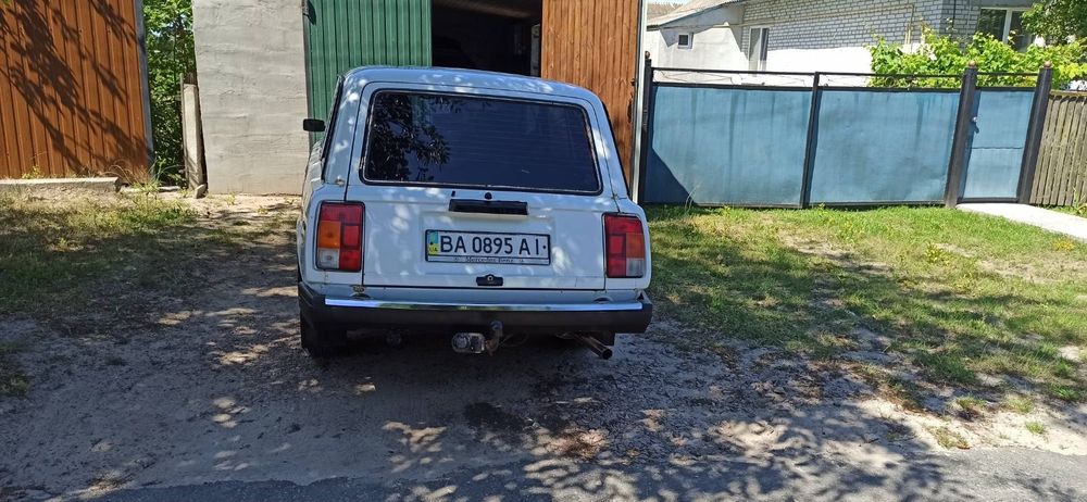 Автомобіль ВАЗ 2104