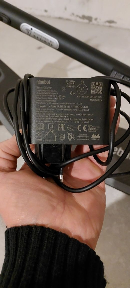 Hulajnoga elektryczna Segway Nineboot E2 prawie nowa