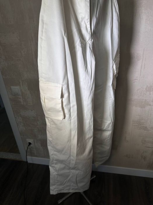 Штани білі карго
