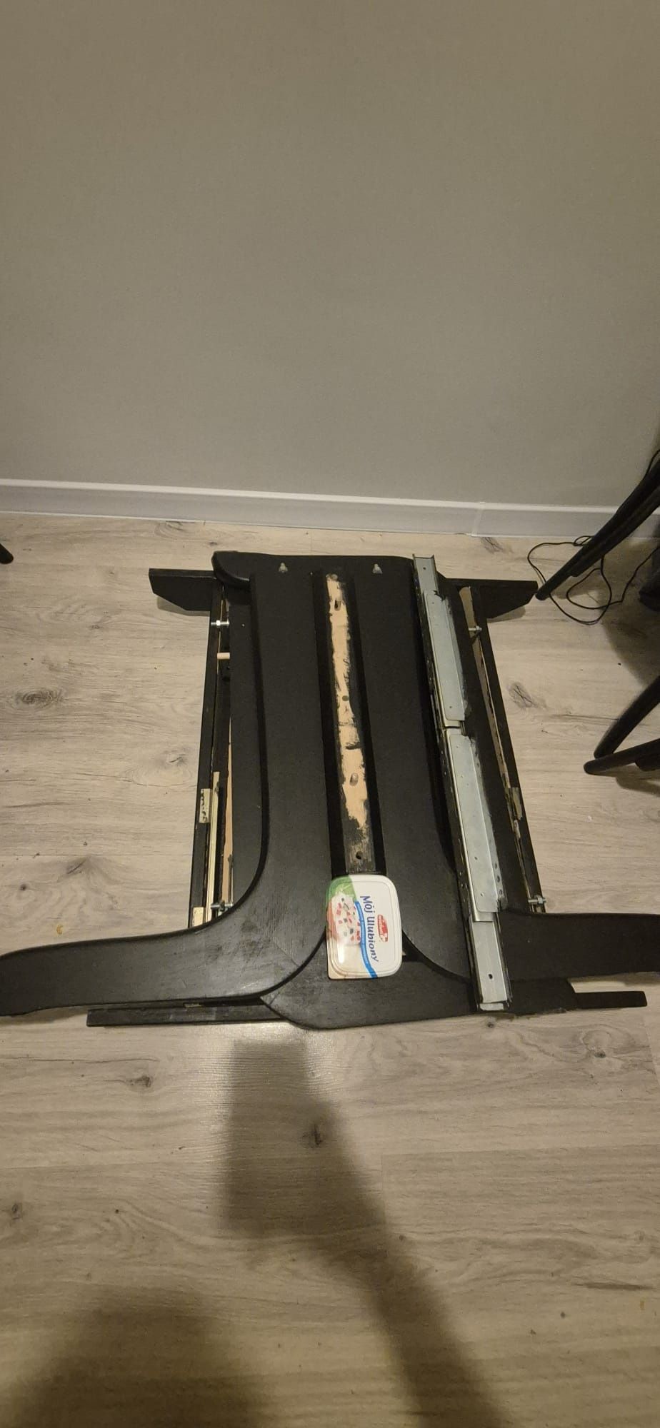 Stół okrągły 110 cm czarny + 4 krzesła