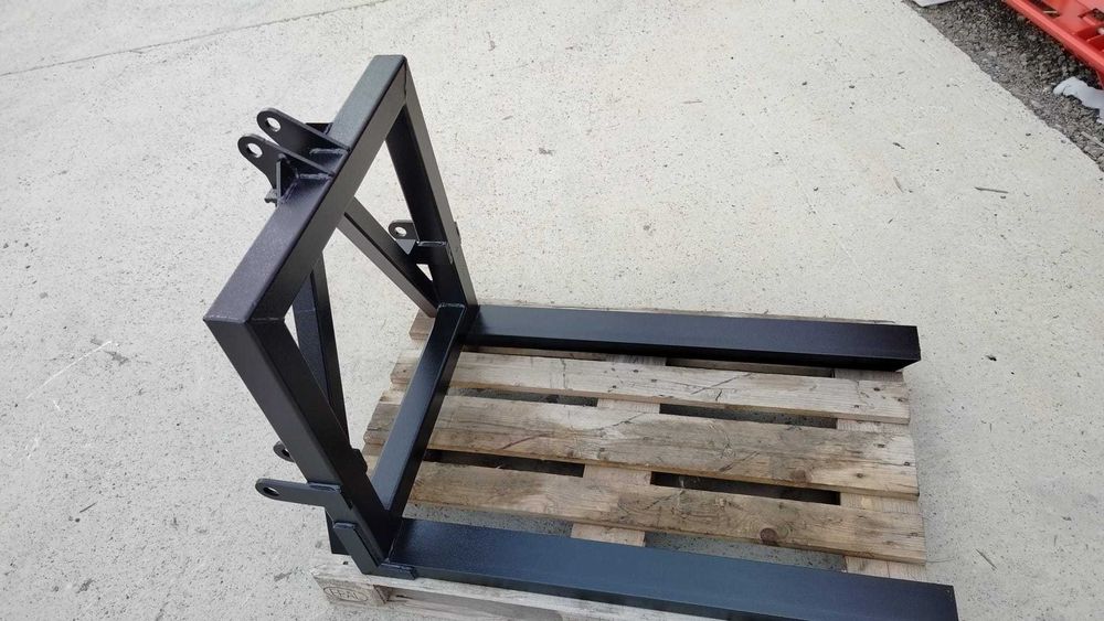 Paleciak na tył do ciągnika TUZ