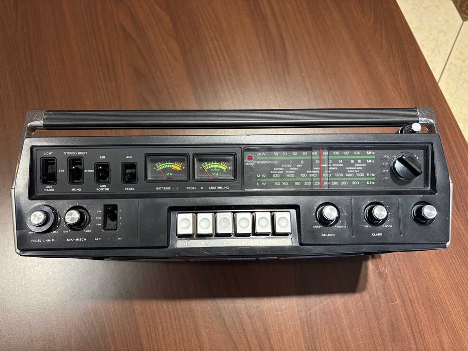 Магнитола Universum - Senator CTR-2266 (клон Crown CSC-630)