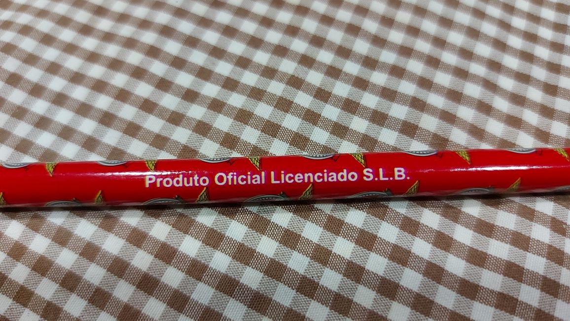 Lápis oficial Sport Lisboa e Benfica 2005