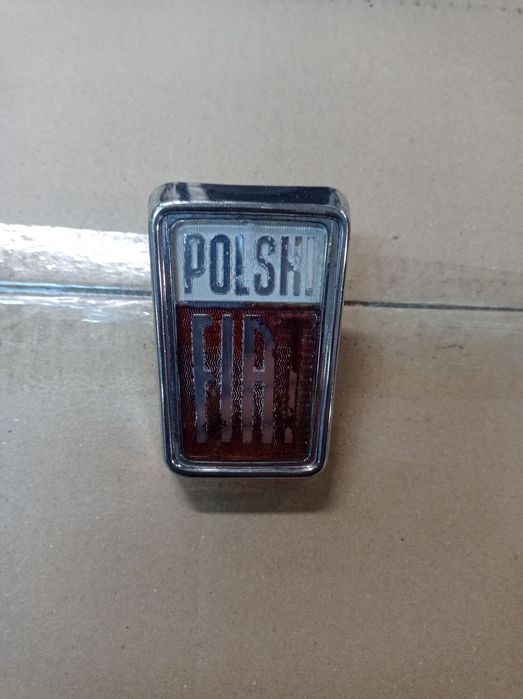 Znaczek emblemat Fiat 126p. Pierwsza seria.