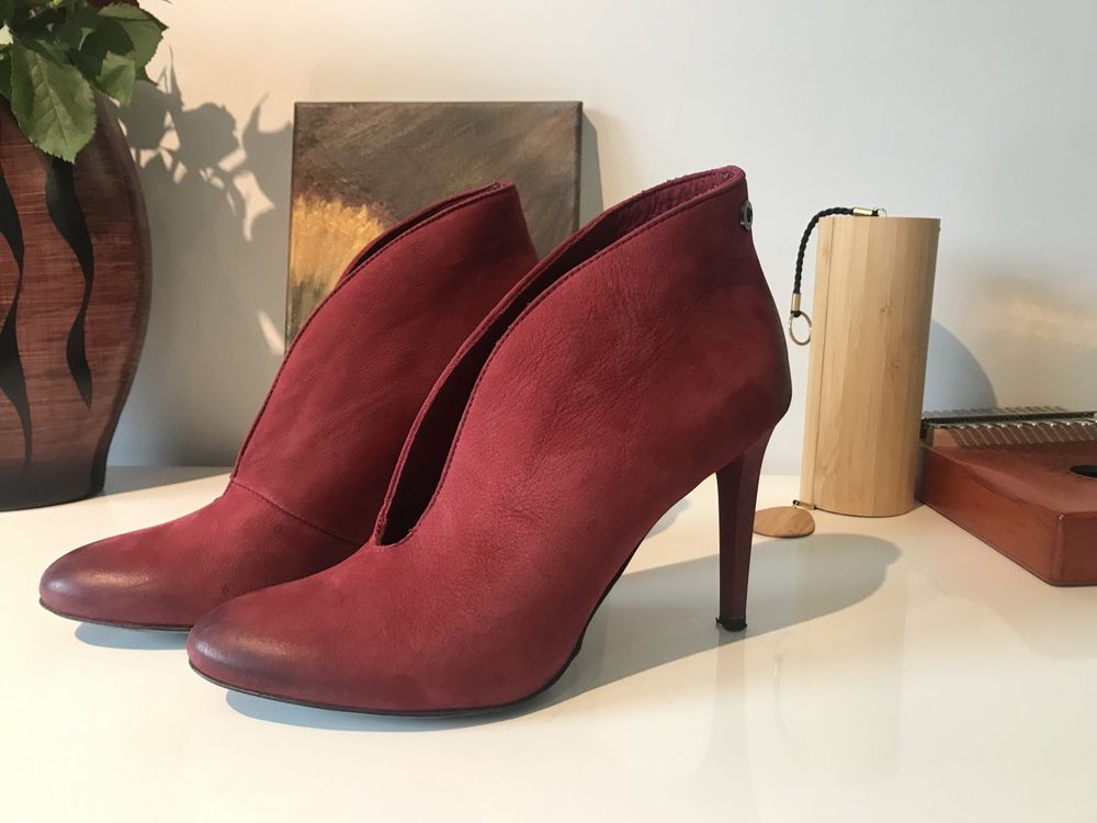 Buty  Carinii rozmiar 37