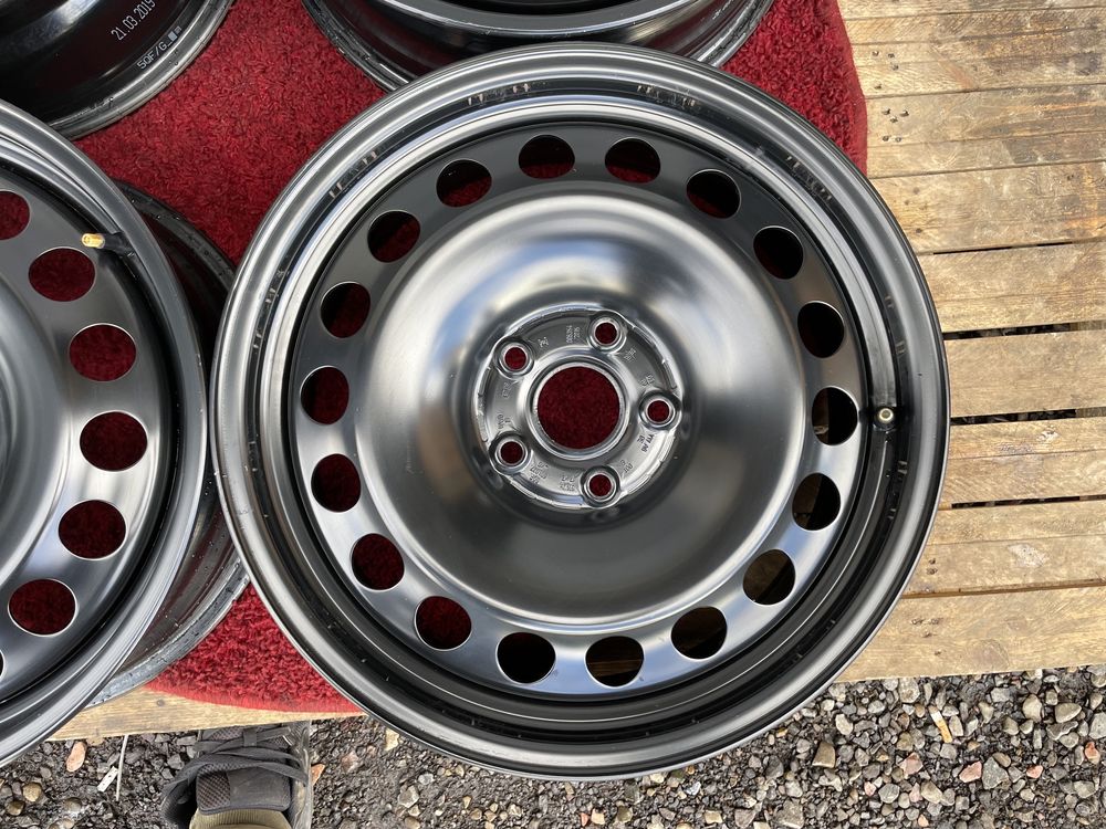 Original Audi Q3 Q5 Volkswagen Passat caddy Touran Tiguan R17 5x112