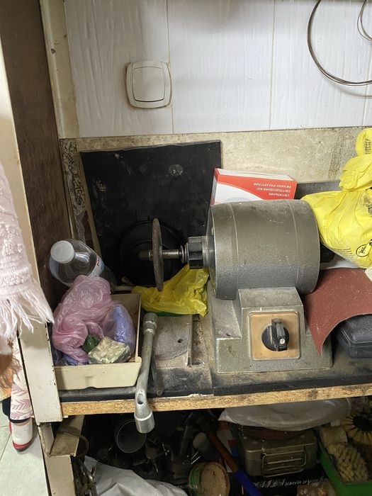 Продам зуботезнический стол, инструменты, компрессор, печка Programat