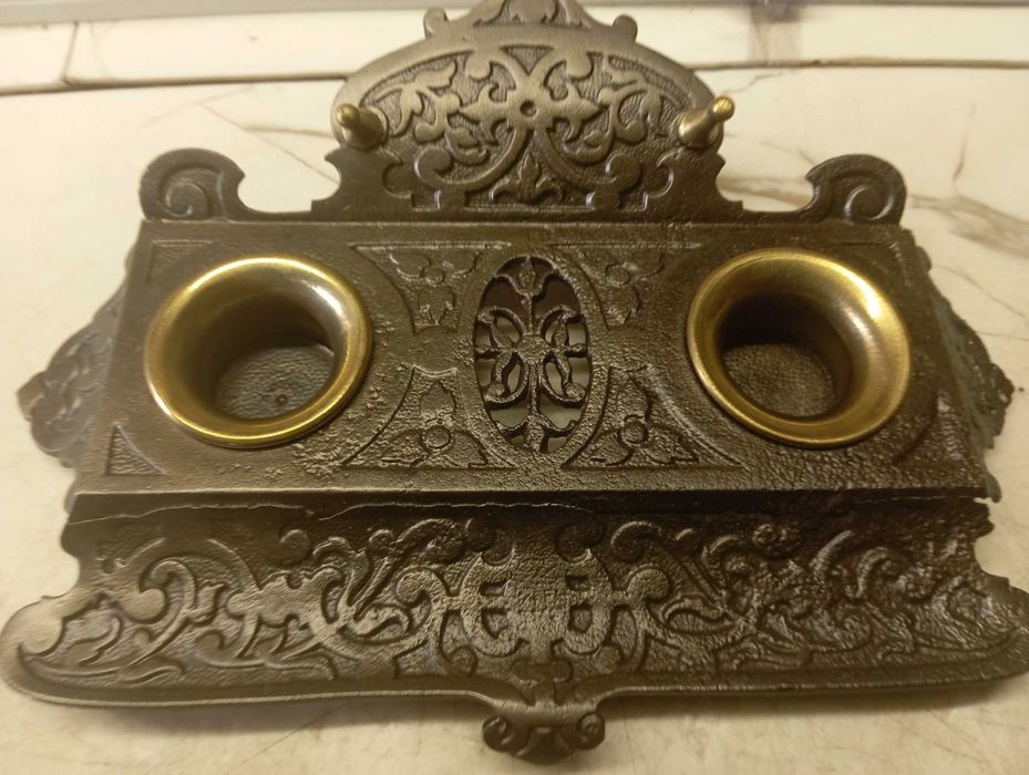 porządki domowe stary kałamarz