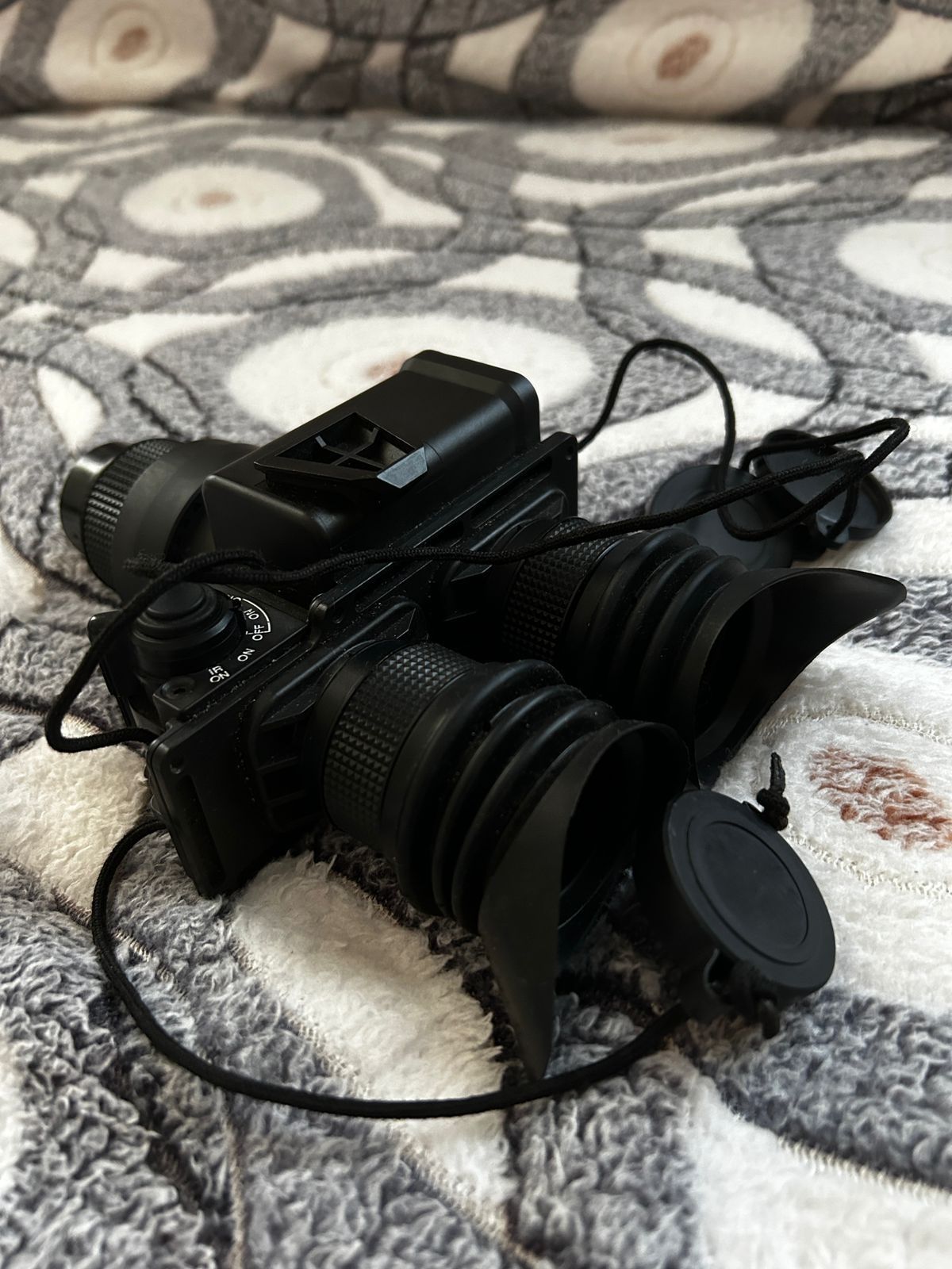 Прибор нічного бачення M972