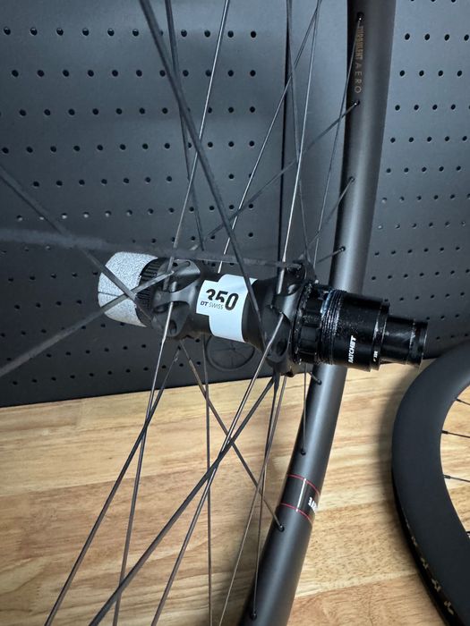 Jantes Reserve 52|63 Turbulent Aero 700c DT 350