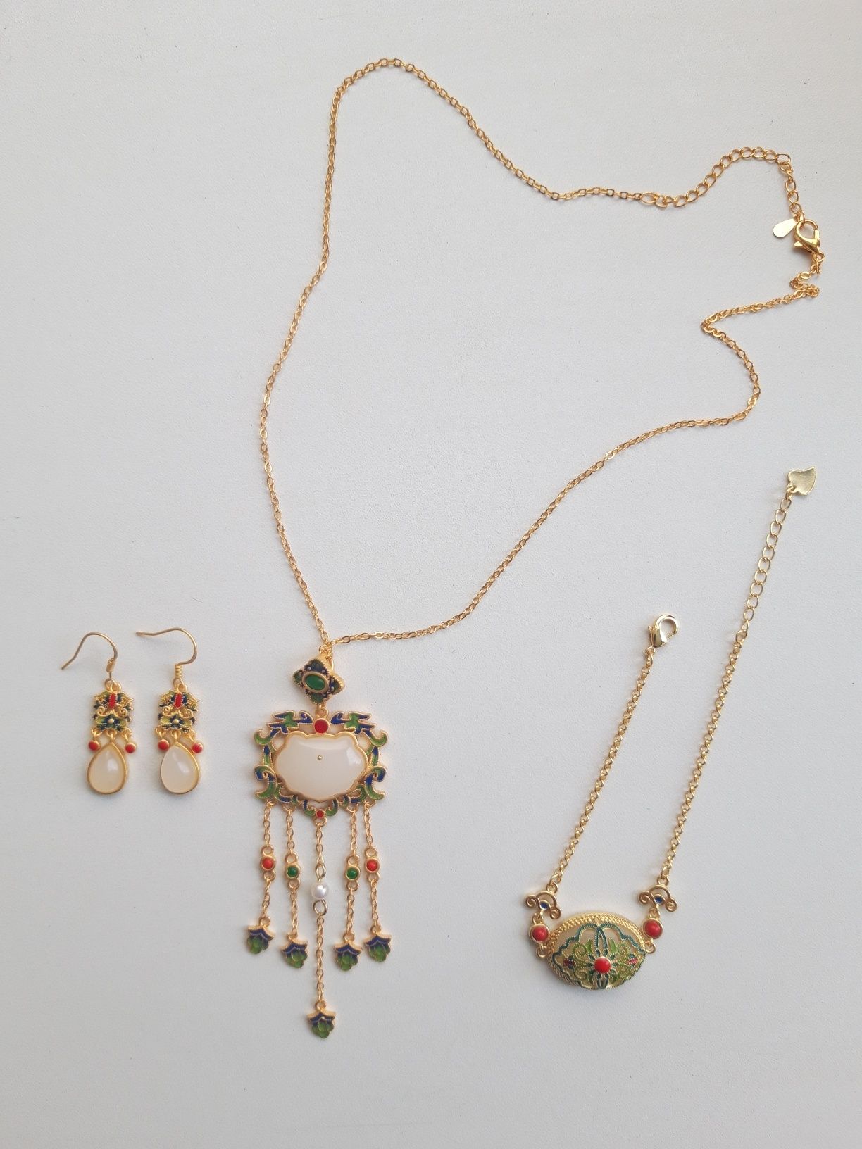 Conjunto: colar, pulseira e brincos (imitação jóias chinesas) - NOVO!
