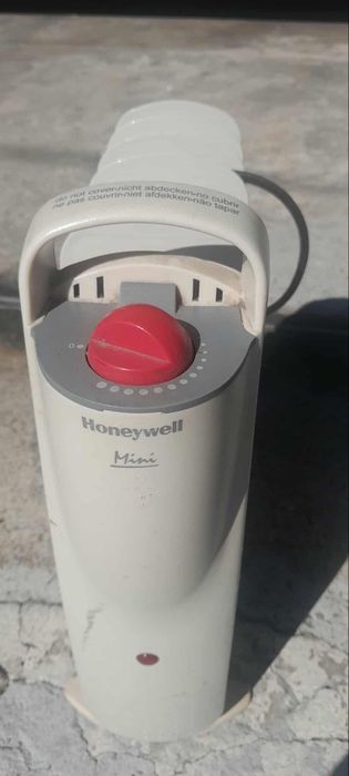 Aquecedor a óleo pequeno