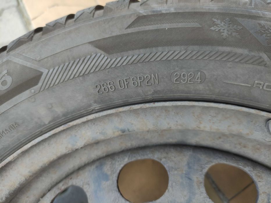 4 szt. Opony 205/55 R16 BARUM POLARIS 6 używane 1 sezon (felgi gratis)