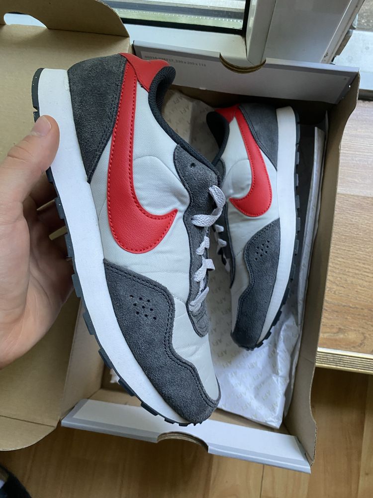 Nike Valiant damskie 38,5 super stan