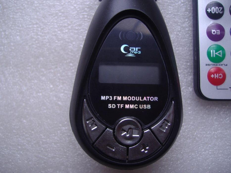 ФМ модулятор/ФМ трансмиттер (рабочий) выход SD ,microSD и USB