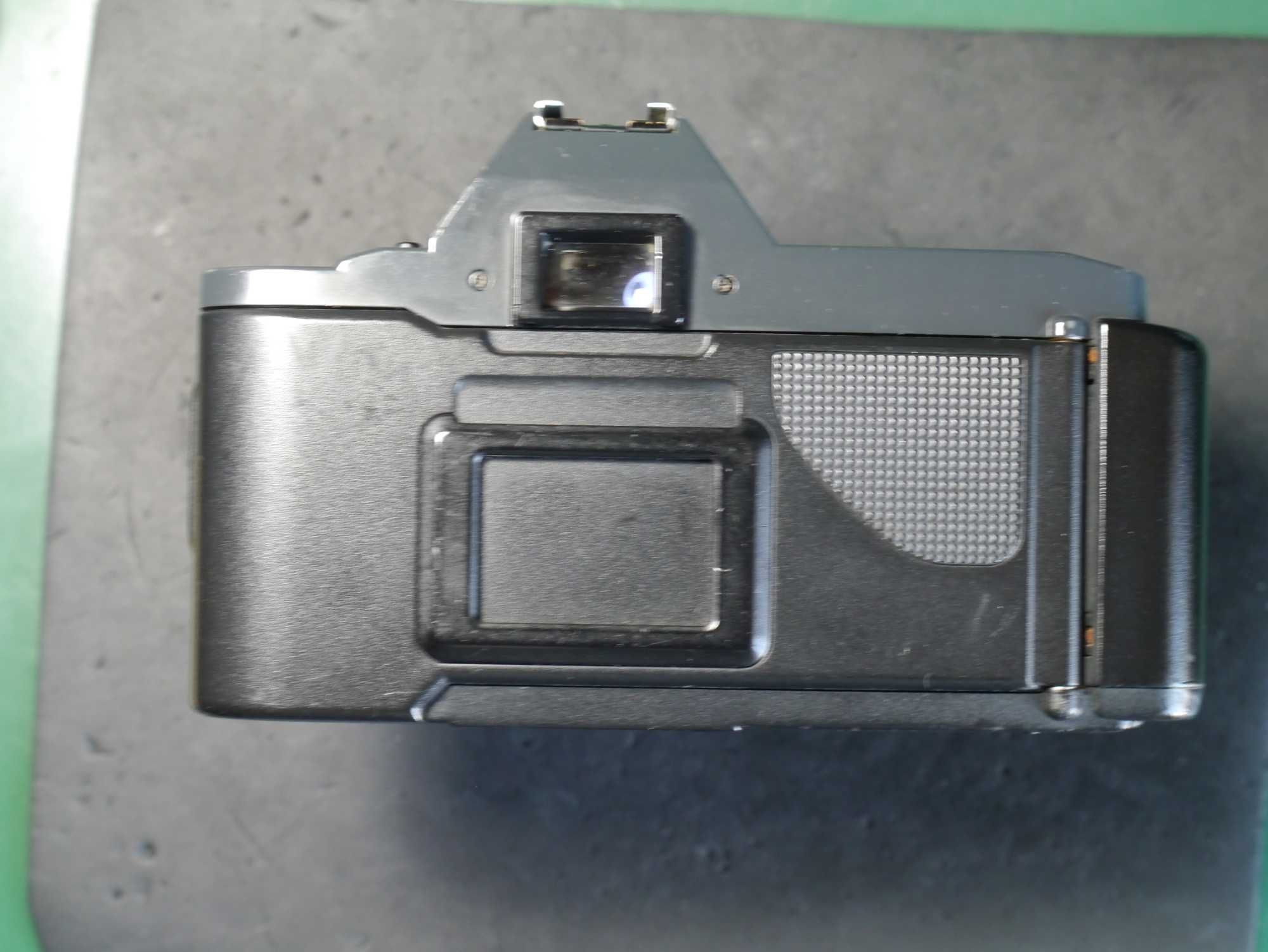 Canon T70 sem objectiva