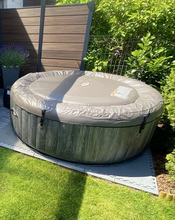 Jacuzzi dmuchane Intex 28440 SPA deluxe, stan bdb
