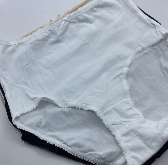 Набір жіночих трусиків- р. S ( 44/46)
