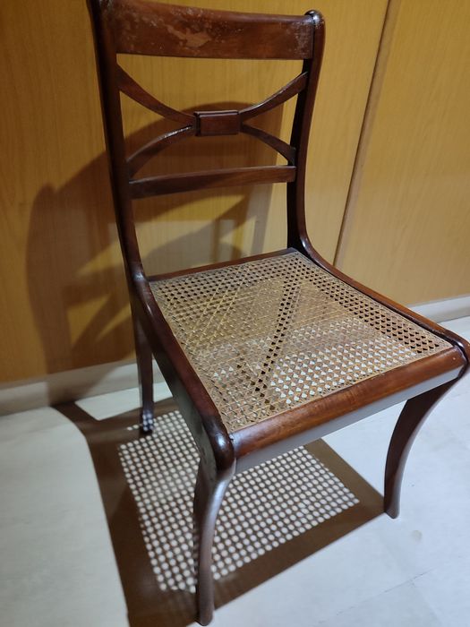Cadeira palhinha antiga 20€