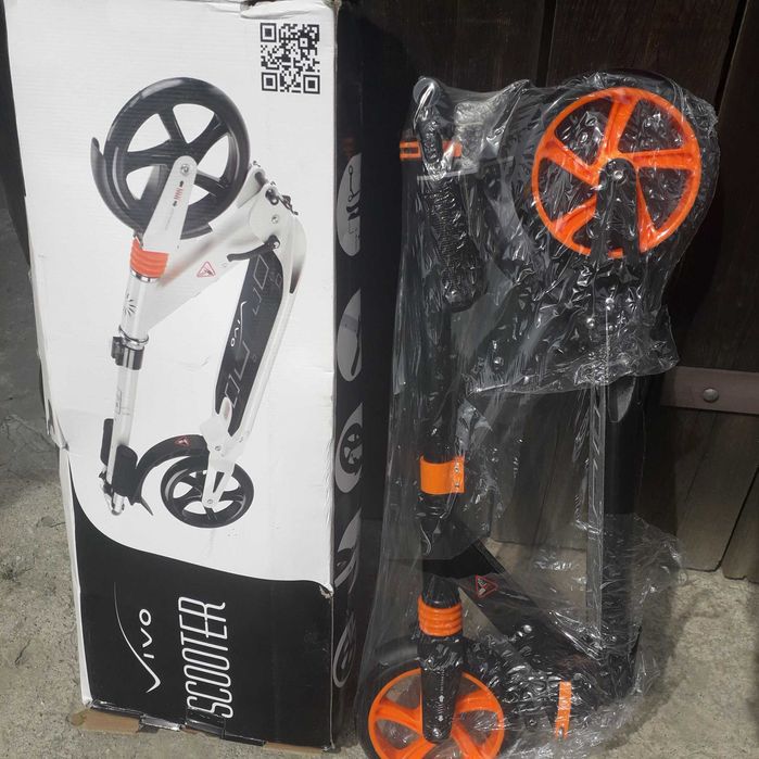 Tanio firmowa hulajnoga składana VIVO z amortyzatorami