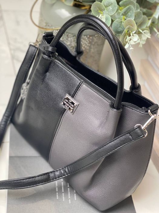 Сумка жіноча велика