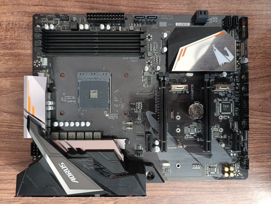 Продам бюджетний ігровий комплект