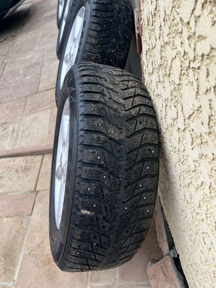 Диски з шинами Nissan x-trail Trafic opel vivaro 215/65 r16