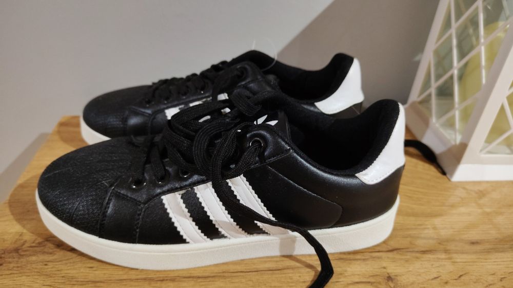 Sneakersy Adidas rozm 39 Nowe