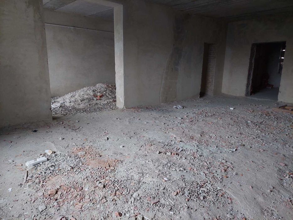 ПРОДАЖ 3 кім. квартира 125 м. кв. вул Бориславська м. Трускавець