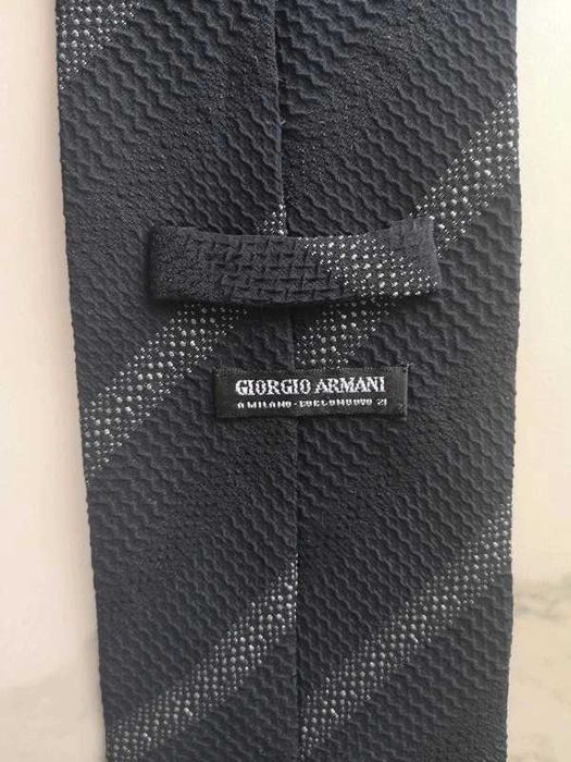 Giorgio Armani krawat jedwabny granatowy klasyk
