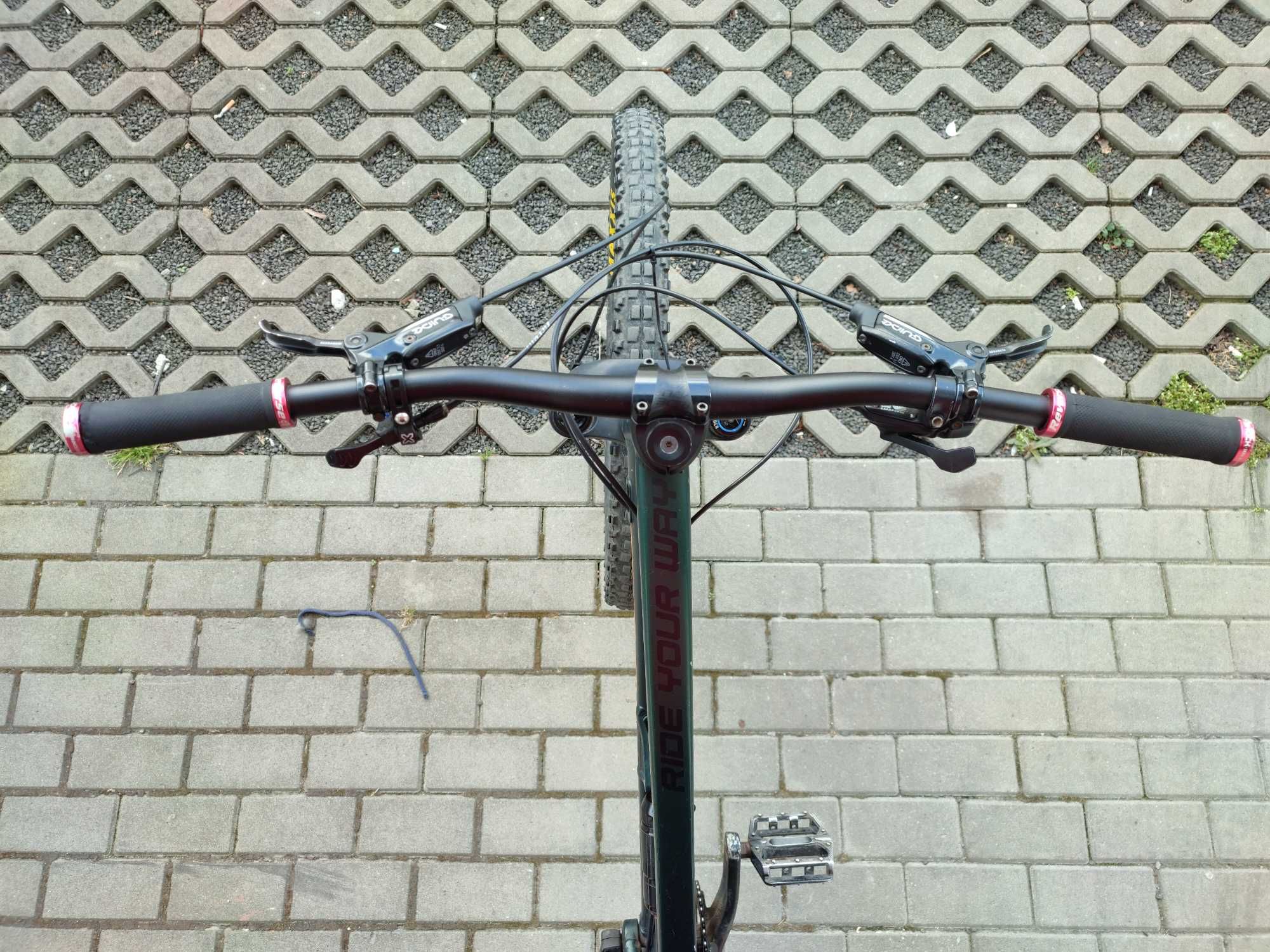Dartmoor Blackbird Evo 27.5 "L" | Yari Charger2.1| MonarchR| Guide T |