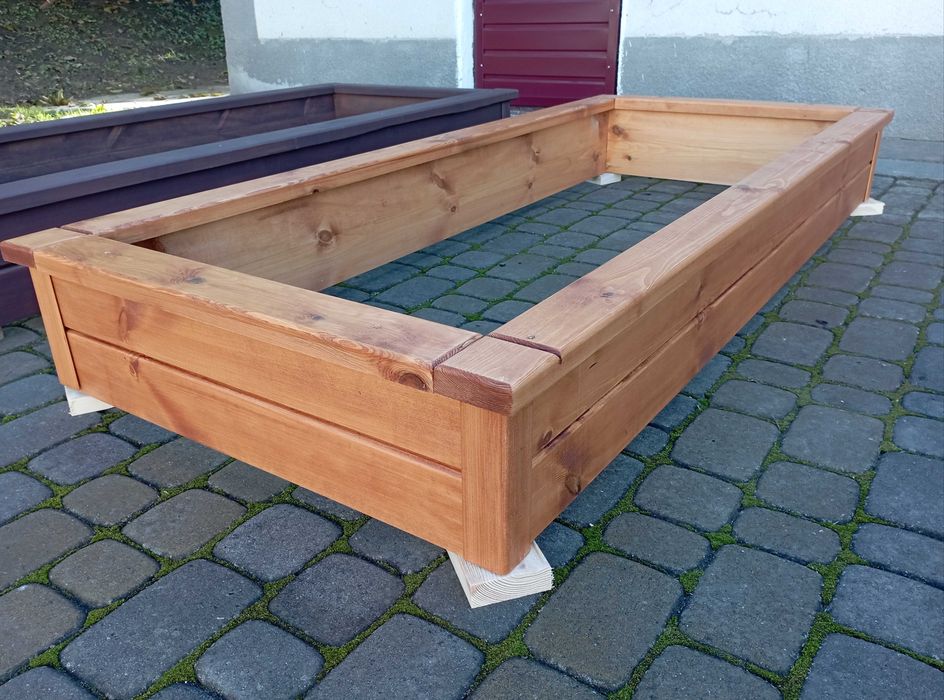 Нагробок дерев'яний гробівець обрамівка на цвинтар кладовище