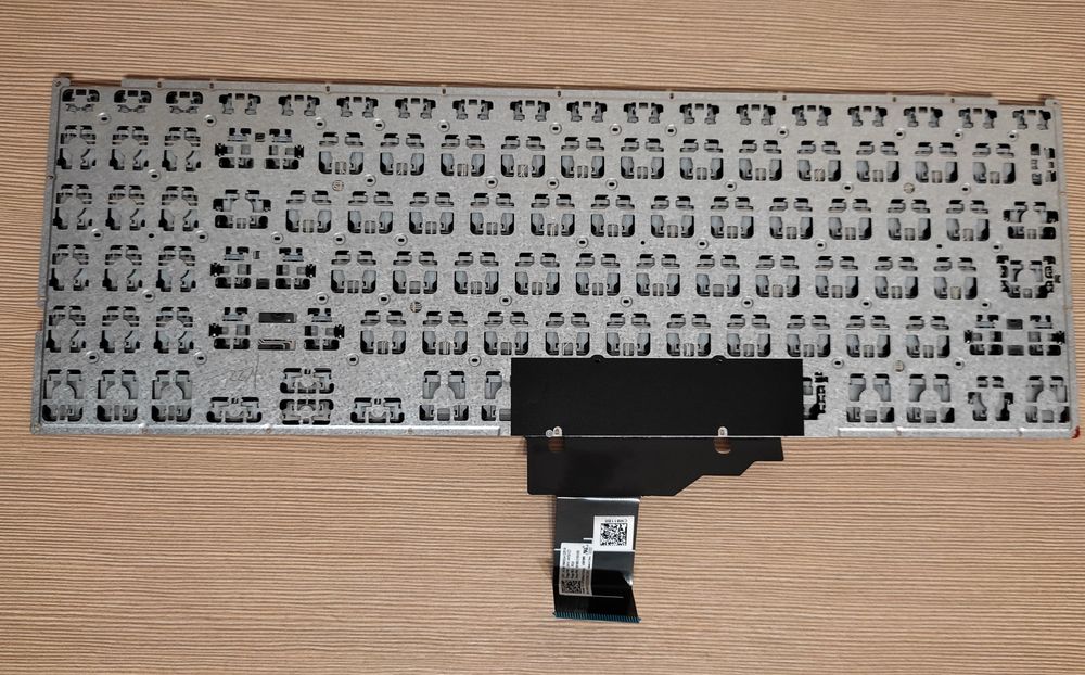 Оригінальну клавіатуру ASUS D515DA