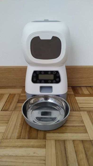 Alimentador automático para animais